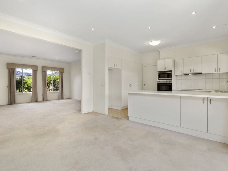 Modernised Villa with Garden Outlook