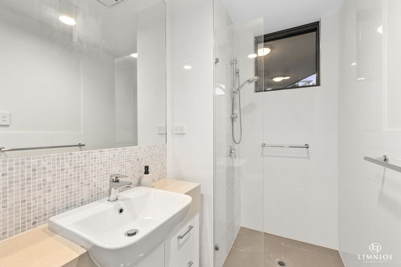 Lifestyle and Location!