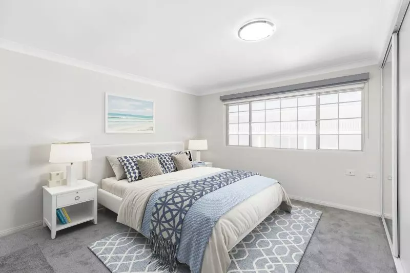 3 bedroom contemporary unit with easy access and light-filled throughout