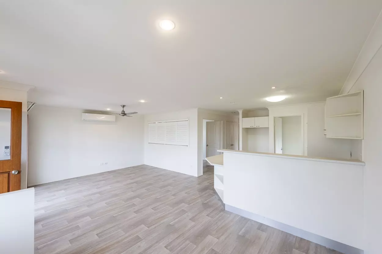 RELAXED COASTAL LIFESTYLE AWAITS