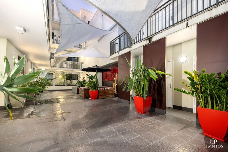 Vibrant Inner City Living!