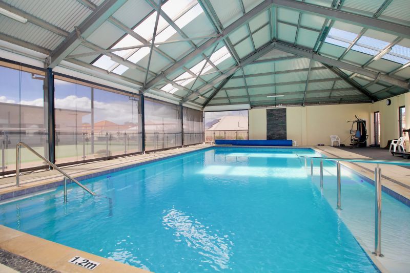 Arcadia Waters Mandurah - Lovely 2 Bed 2 Bathroom, Plus Study