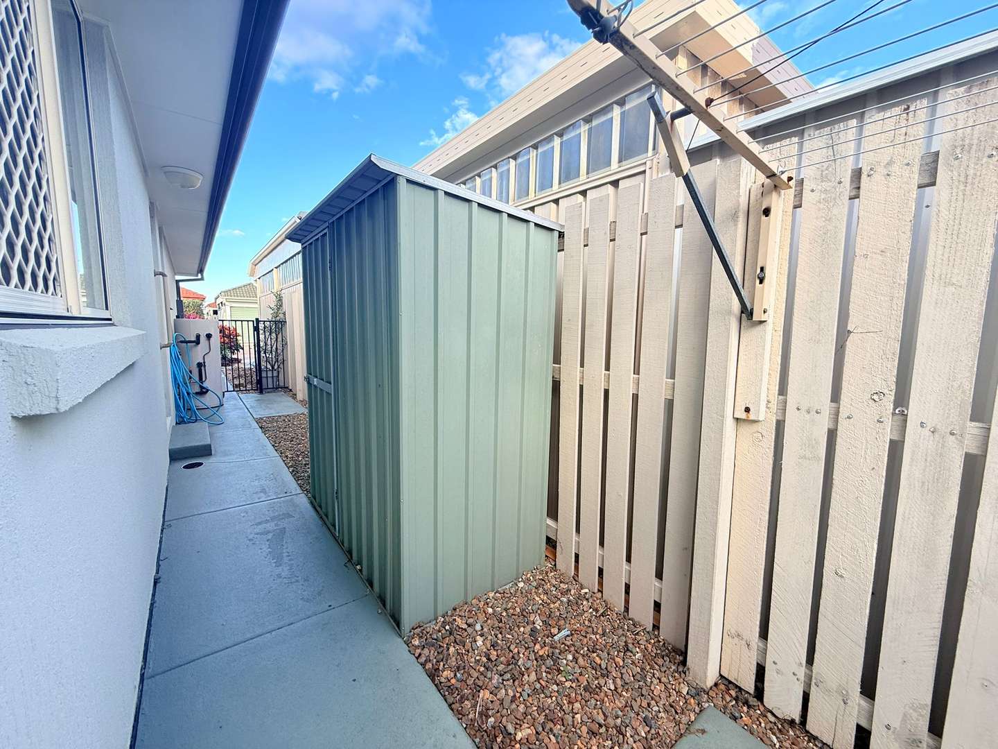 Tidy 2 bedroom home in an Over 50's Lifestyle complex