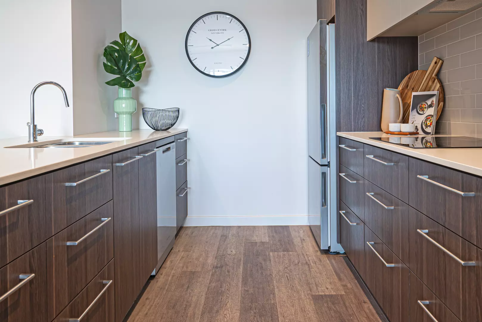 Discover Encore Apartments: Luxury Living to Gold Standard