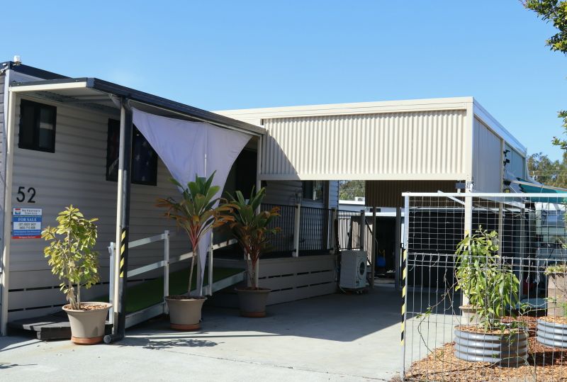 Tweed Shores - Over 50's 'Pet Friendly' Residential Park 