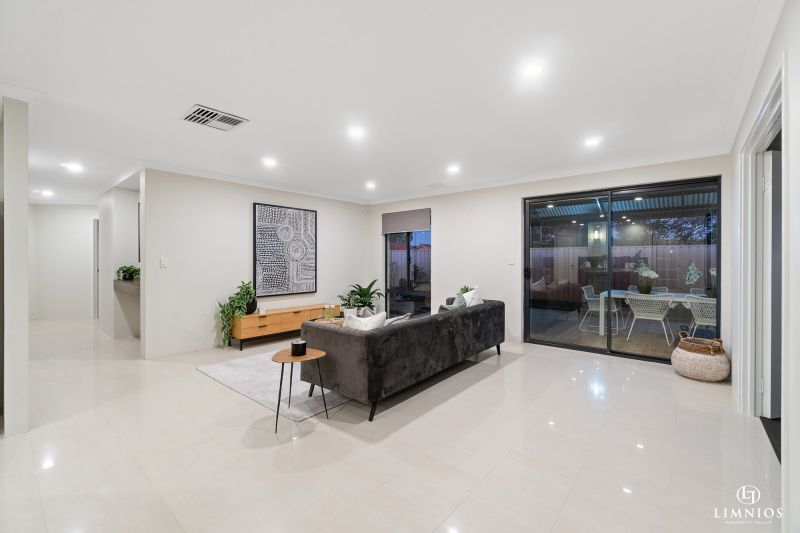 Super Spacious Family Living!