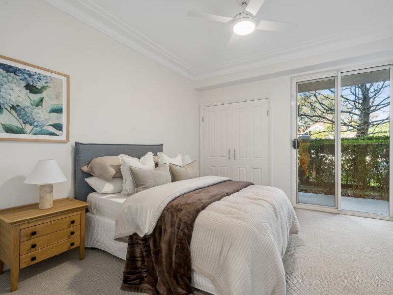 Contemporary three-bedroom apartment in a prime village setting
