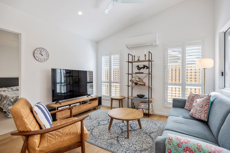 Corner Block - Private Alfresco Living