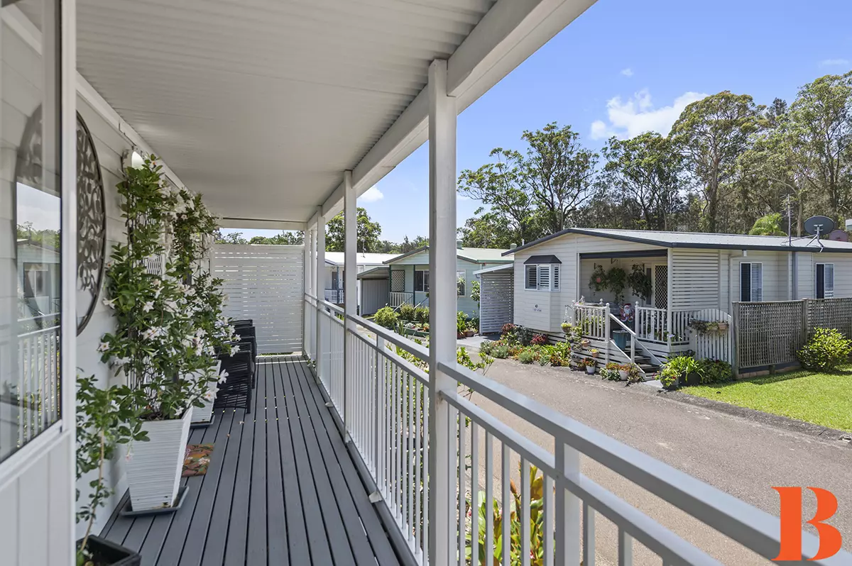 DEPOSIT TAKEN / UNDER CONTRACT -  Broadlands Summer Lifestyle - Presentation Unrivalled