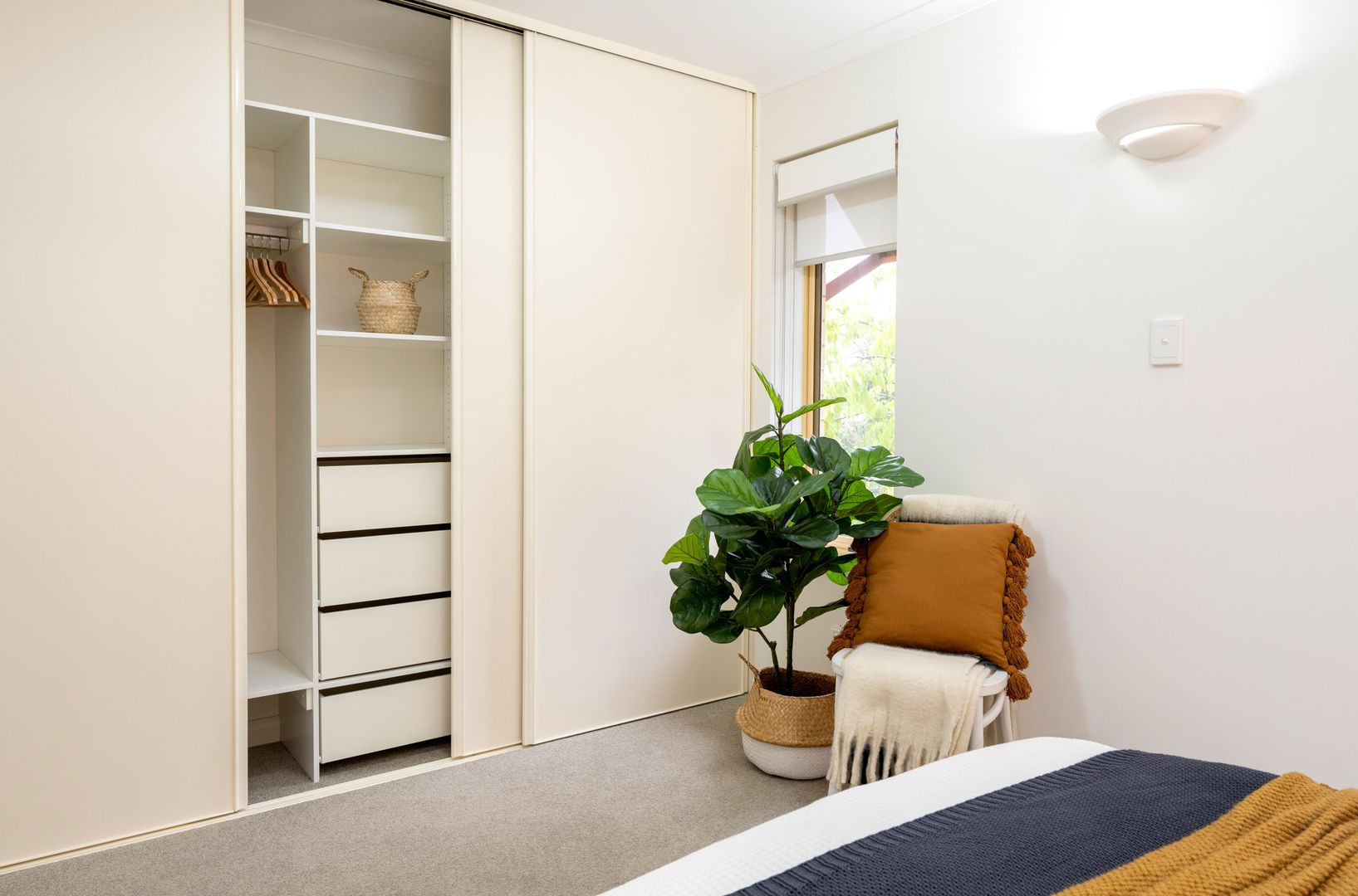 Eldercare College Green: modern two bedroom unit with study