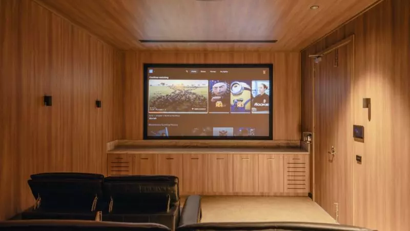 Prime Clubhouse position, perfectly designed