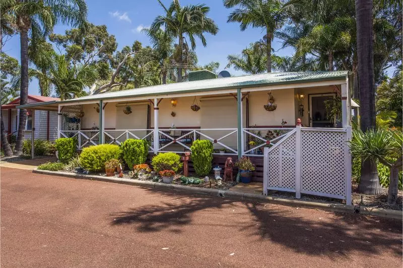 Riverside Gardens Estate - Site 1