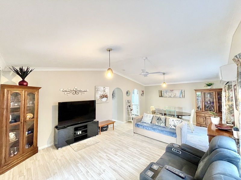 Enjoy retirement living in this Stunning home. - GREENBANK GARDENS