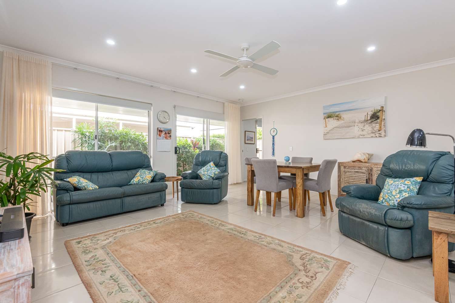 Stylish Living in a Prime Lifestyle Setting 