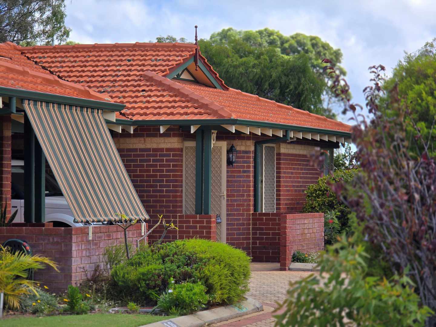 Character Retirement Villa - Fully refurbished before settlement