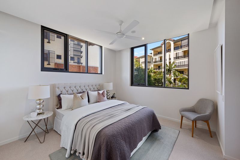 Beautiful south-facing two-bedroom apartment