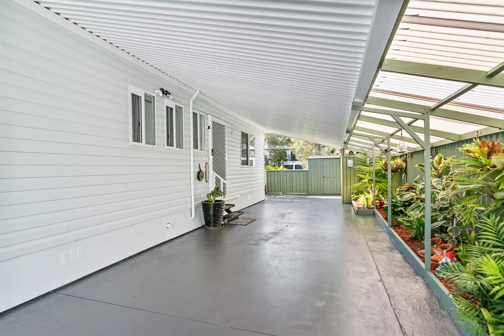 Tweed Broadwater Village, an Over 50’s Pet Friendly Lifestyle Village. 