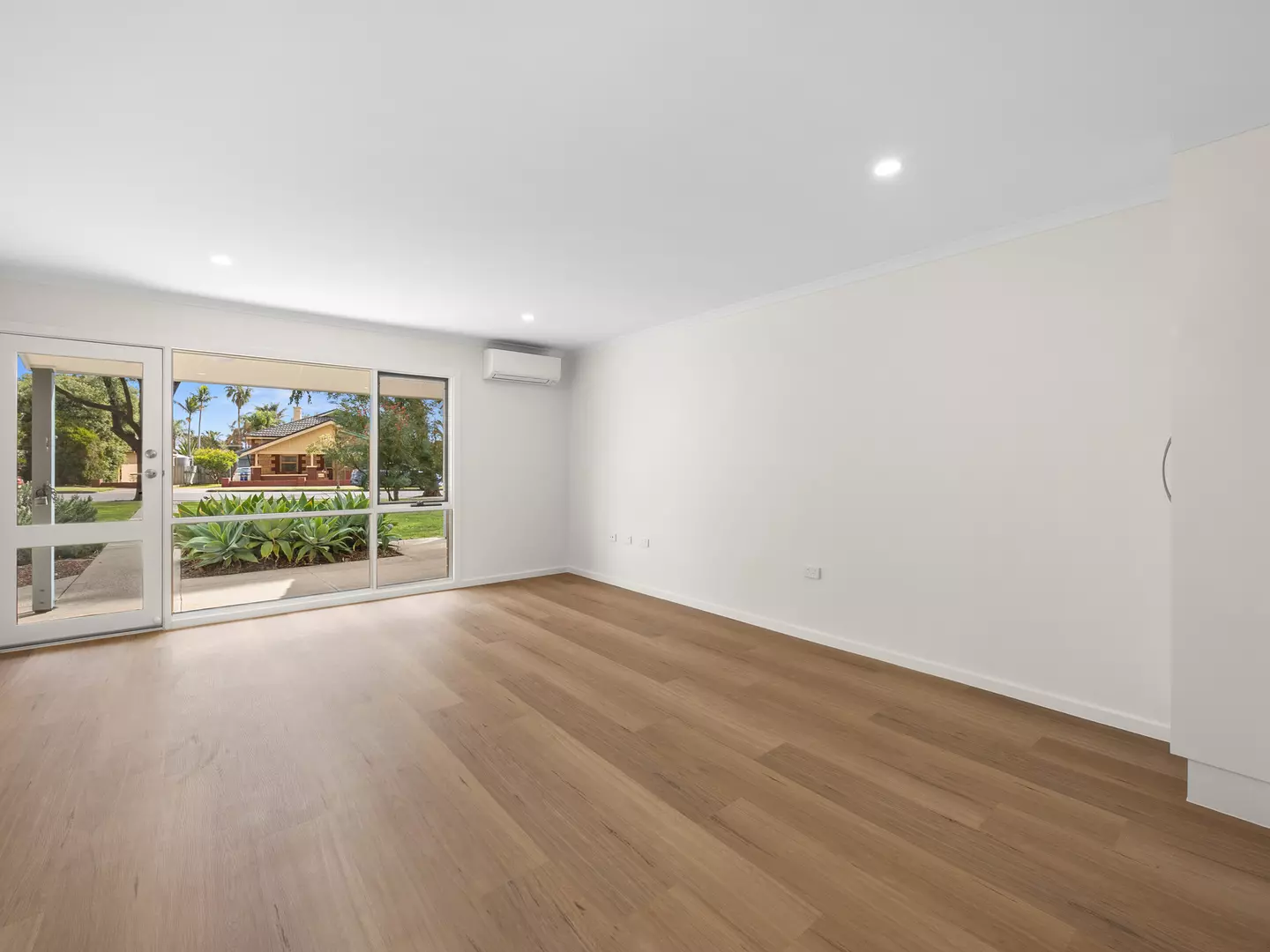 Retirement Living for the over 60's in Paradise located near Linear Park 