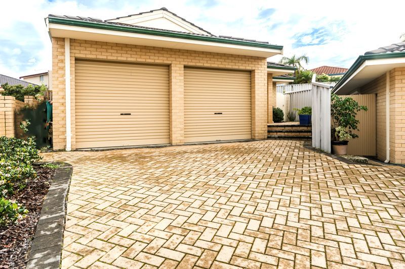 Pristine Beaches - secure cul de sac