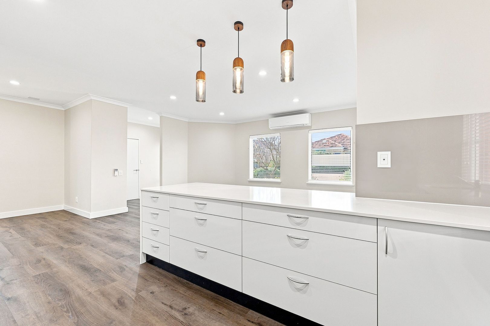 Bright, Fresh & Airy 2 Bed + Study Villa in the Heart of the Popular Lady McCusker Village! Get in Quick to secure your new relaxed Lifestyle!