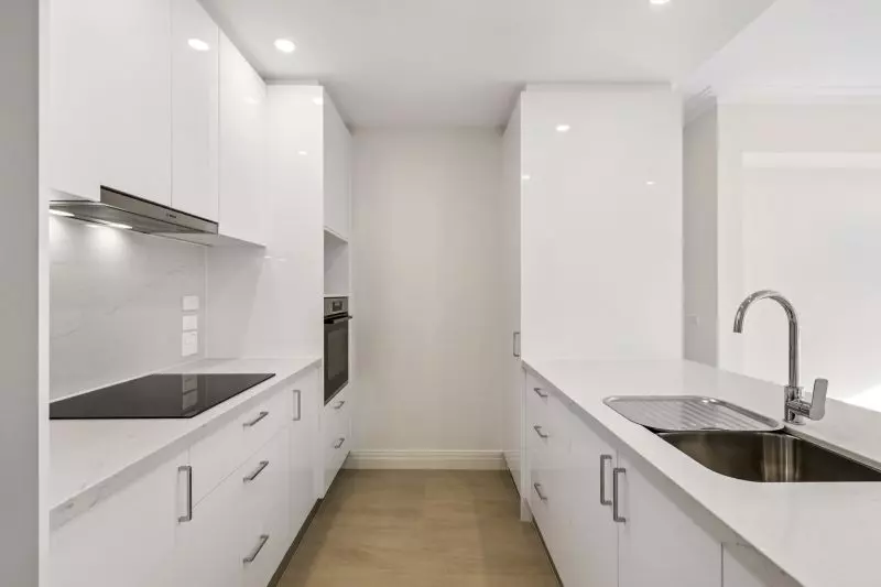 Elevated living in the heart of Kew