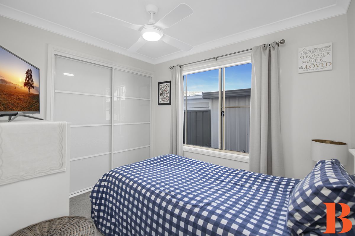 Extensive Renovation - Minutes walk to Swimming Pool and Community Centre