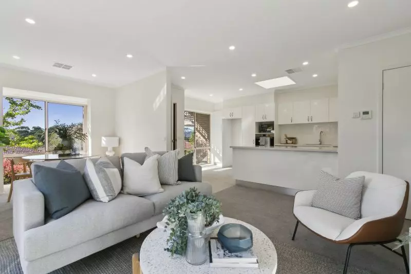 Stylish, 2-bedroom, modern villa close to the shops