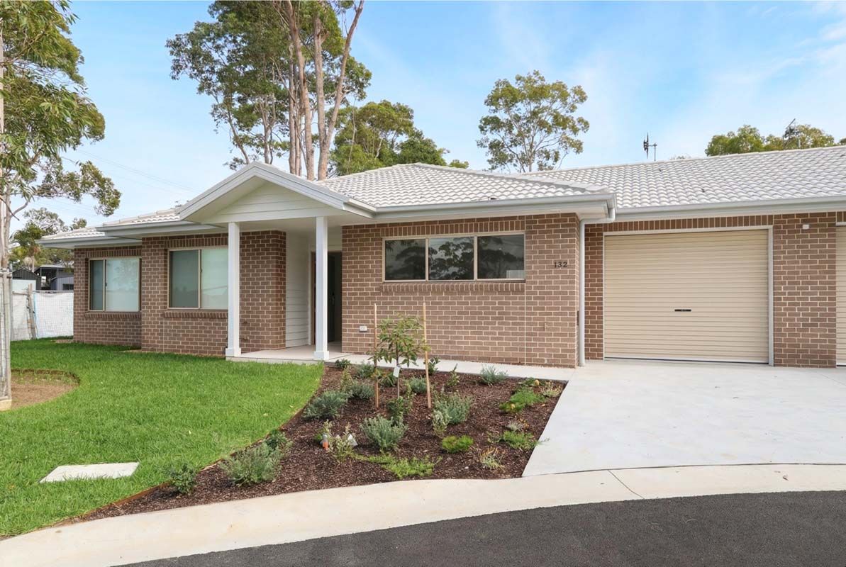 Villa 137: Stylish 2-Bedroom Villa at Basin Shores - Don't Miss Out. Book a Tour.