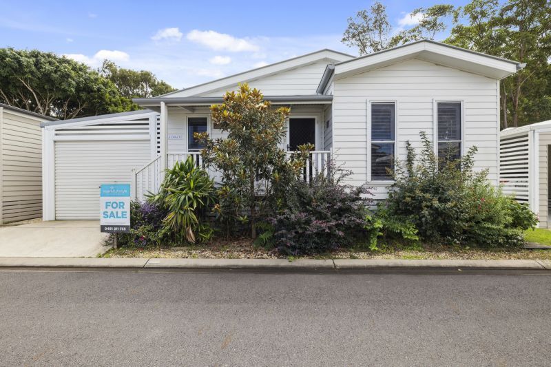 Lush Surrounds – Two Bedroom Home + Study