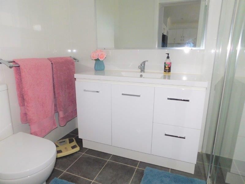 127 (Pre Loved) Bayway Village