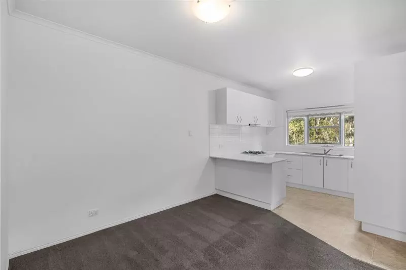 Spacious Modern Living - Peaceful Surrounds