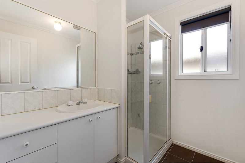 Pet friendly home in welcoming over 55s community