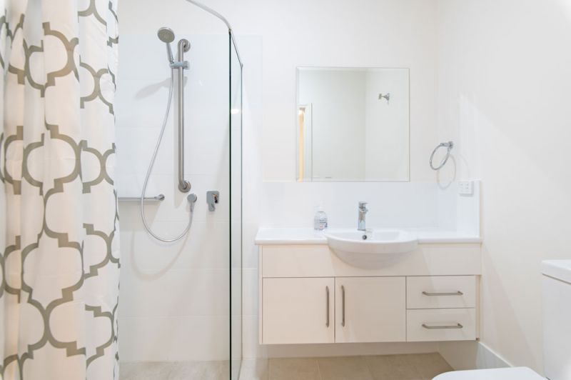 Spacious and light filled serviced apartment