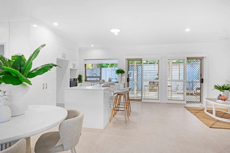 Beautifully presented two-bedroom villa