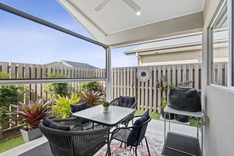 Spacious Three-Bedroom Home Backing onto Parklands