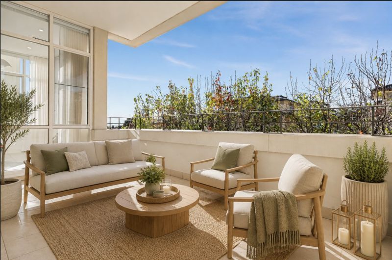 Unique North facing two-bedroom apartment!