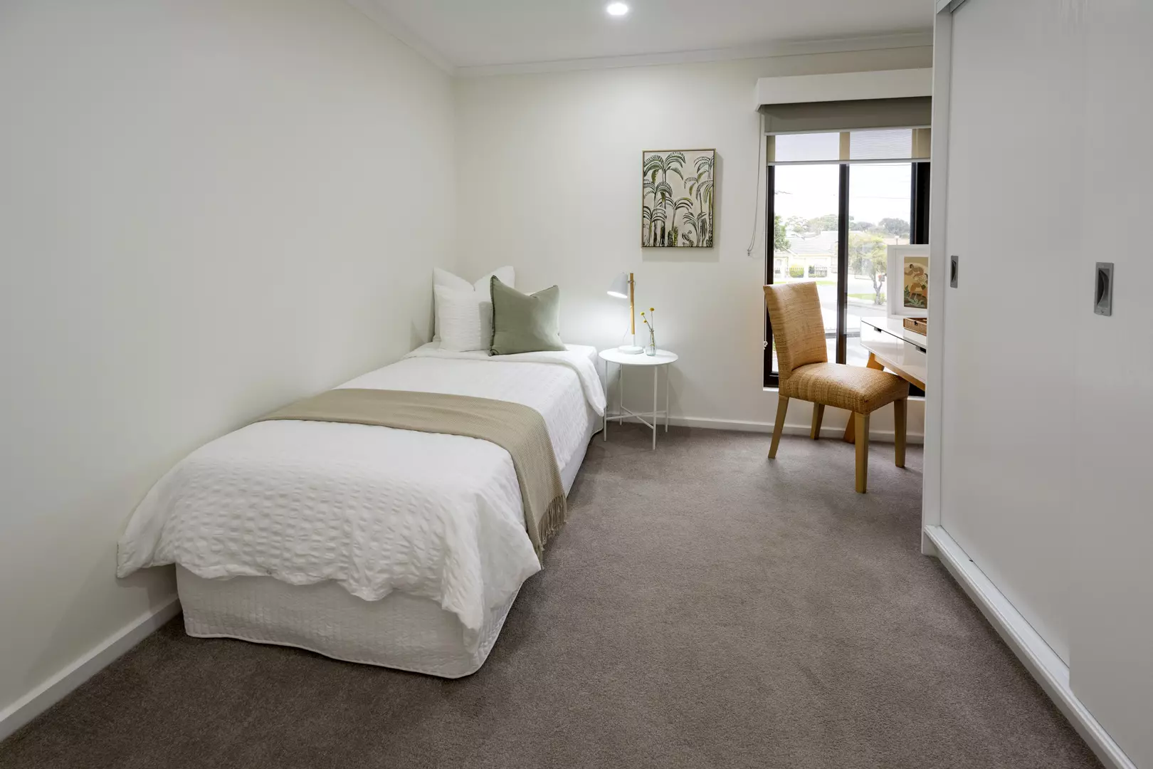 Eldercare Oxford Units: spacious two-bedroom apartment near the beach