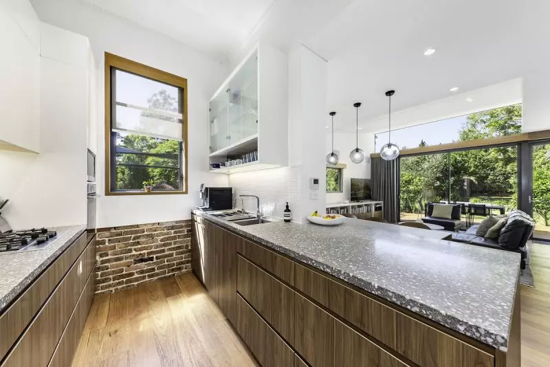 Enviable private position in a quiet but convenient street