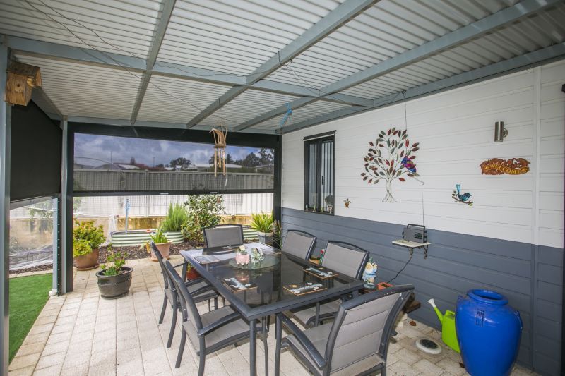 2 bedroom 2 Bathroom Plus Study