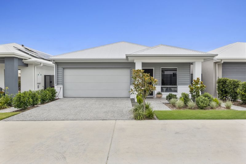 Site 176 - Established Kalbar