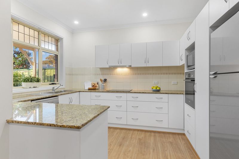 Delightful Villa with Sunny Garden and Short Stroll to the Beach