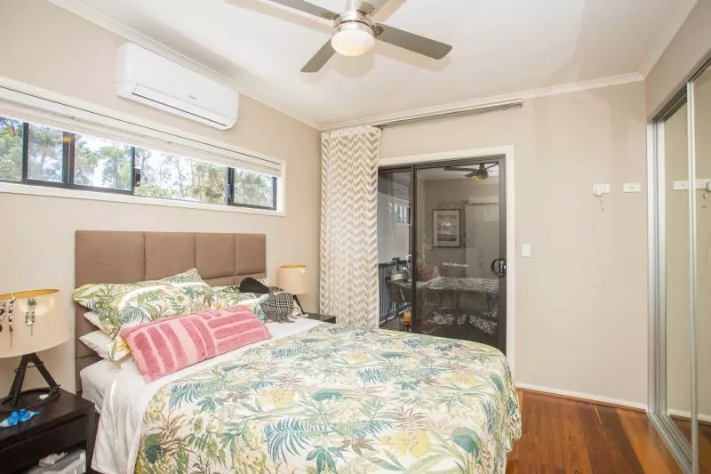 Beautiful & spacious 3 bedroom, 2 bathroom home with double carport