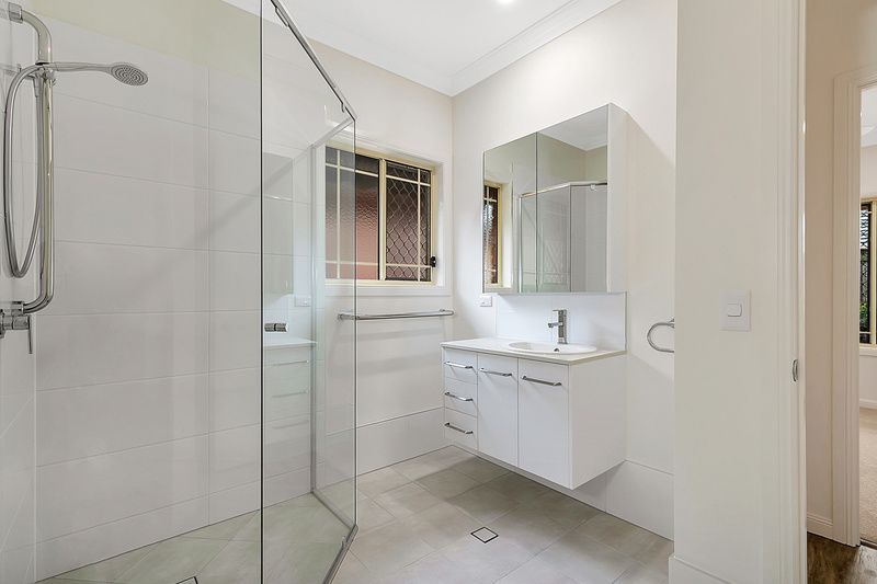 2 bedroom, Newly refurbished