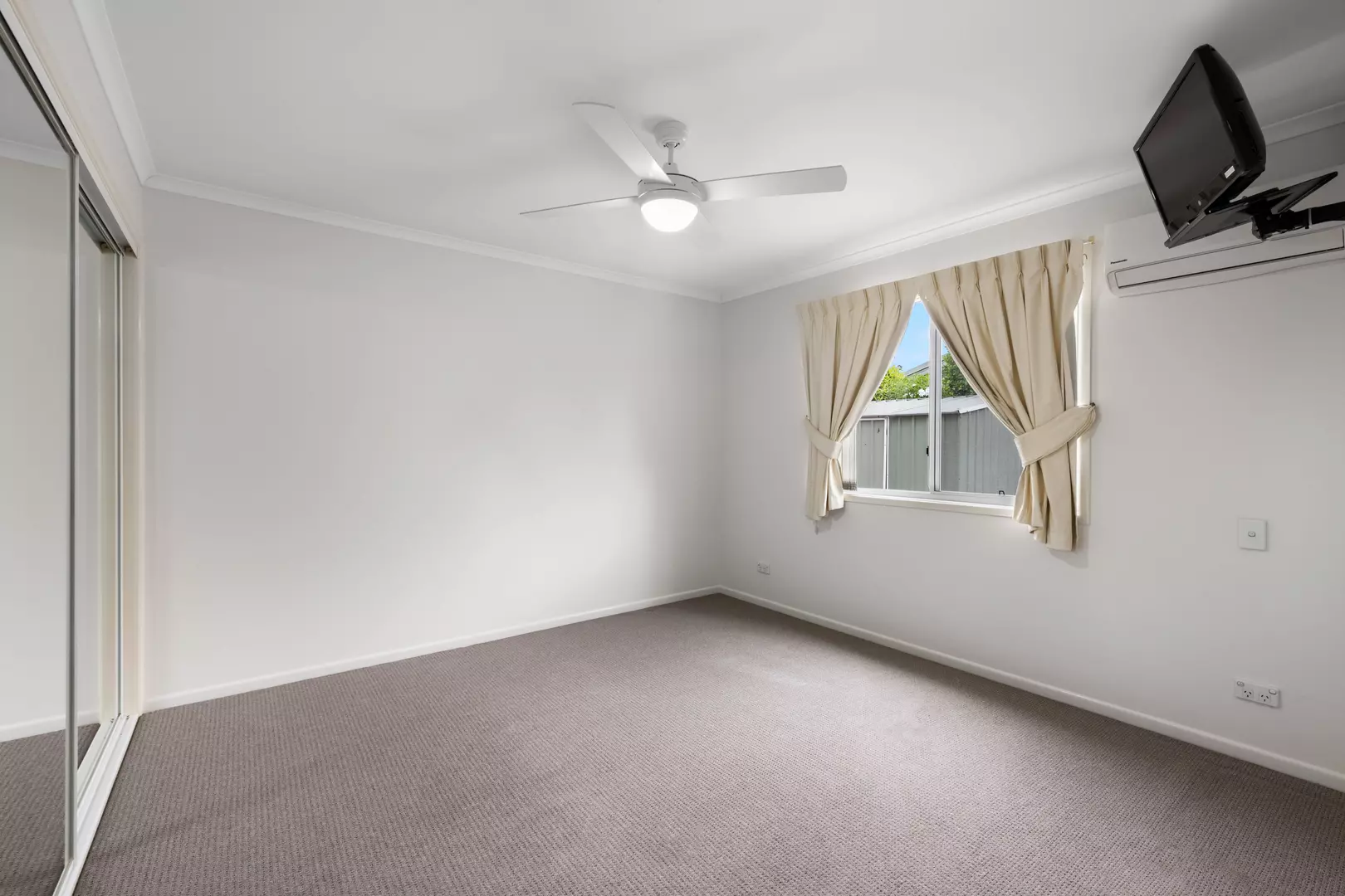 Home 119 Two Bedrooms at Palm Lake Resort Carindale