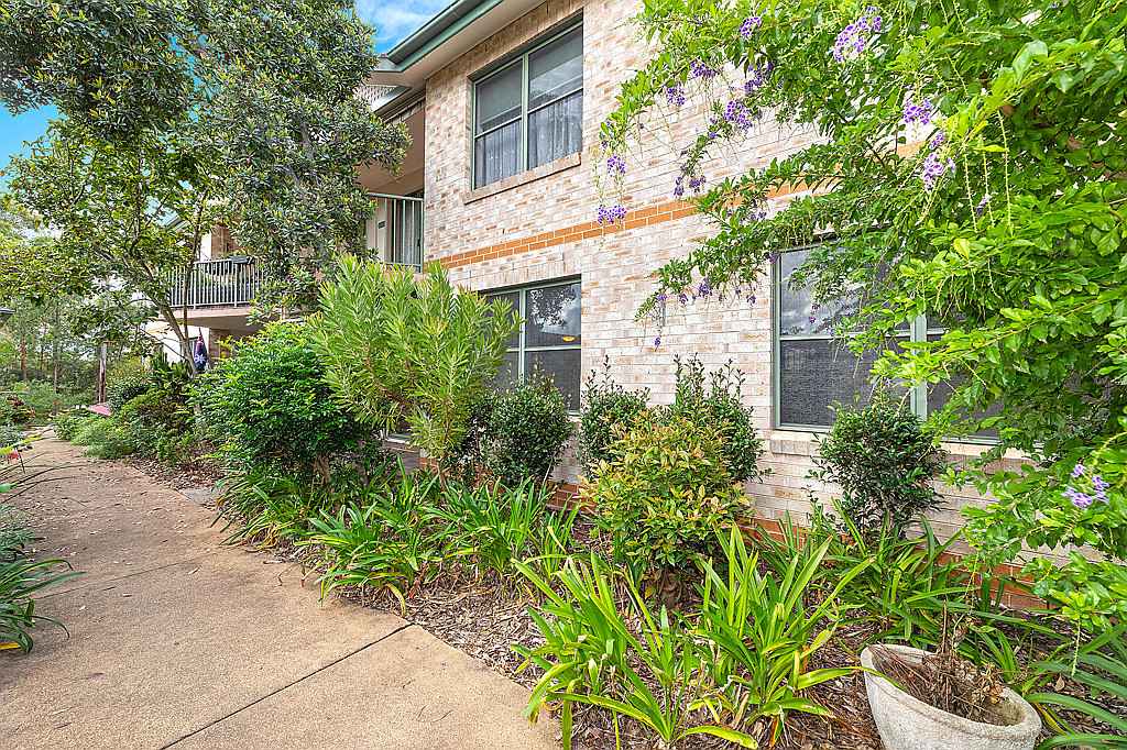 Garden setting North facing ground level unit