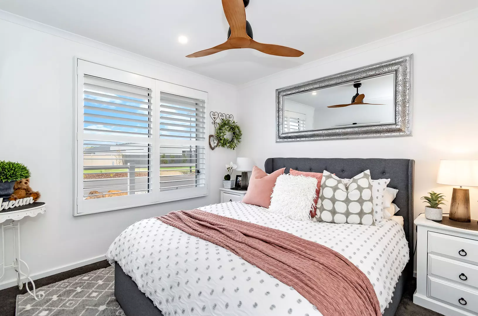 Practical Living, Thoughtful Style