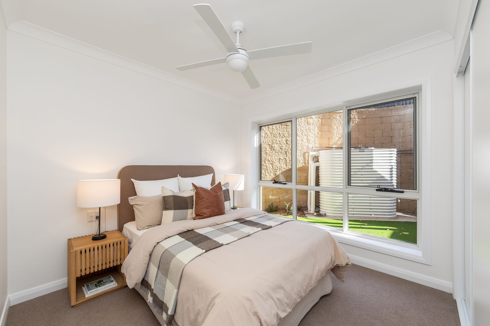 016 Sanderling Place/33 Shearwater Drive, Shortland, NSW 2307