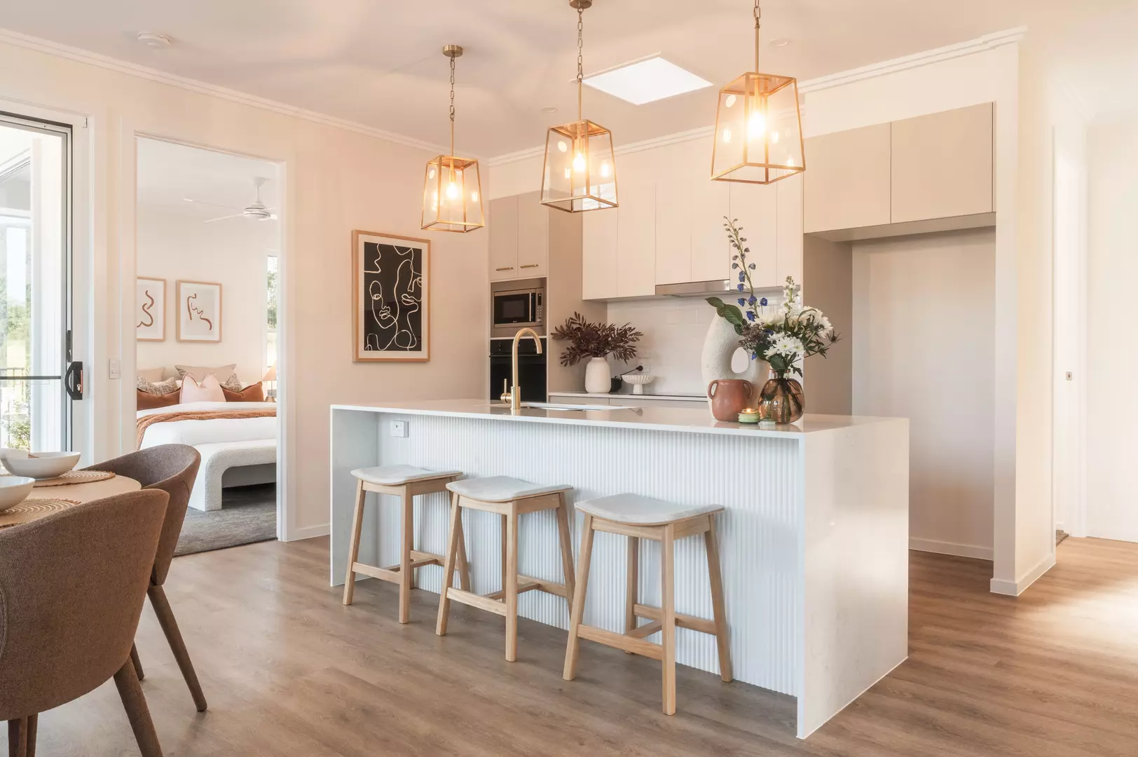 Silkwood Contempo | Modern Charm