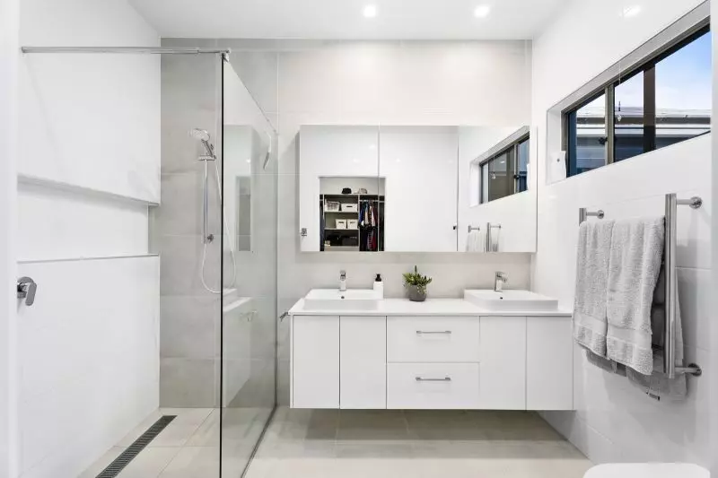 Site 365 - Established Berwick H6