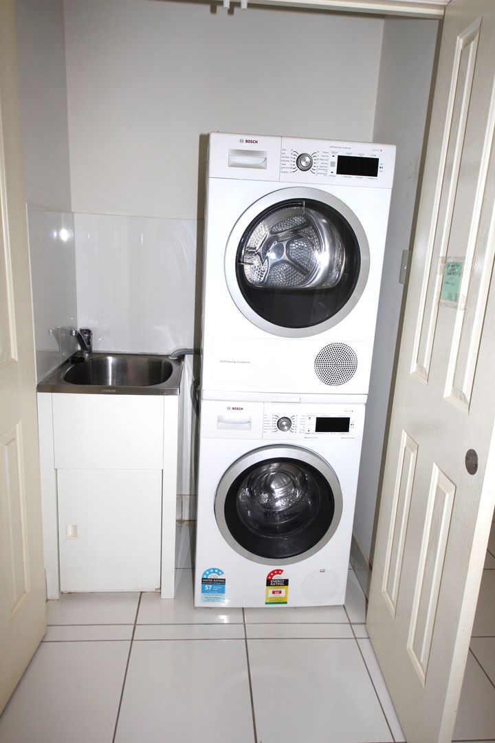 The Palms Village - Large Modern 2 Bedroom 